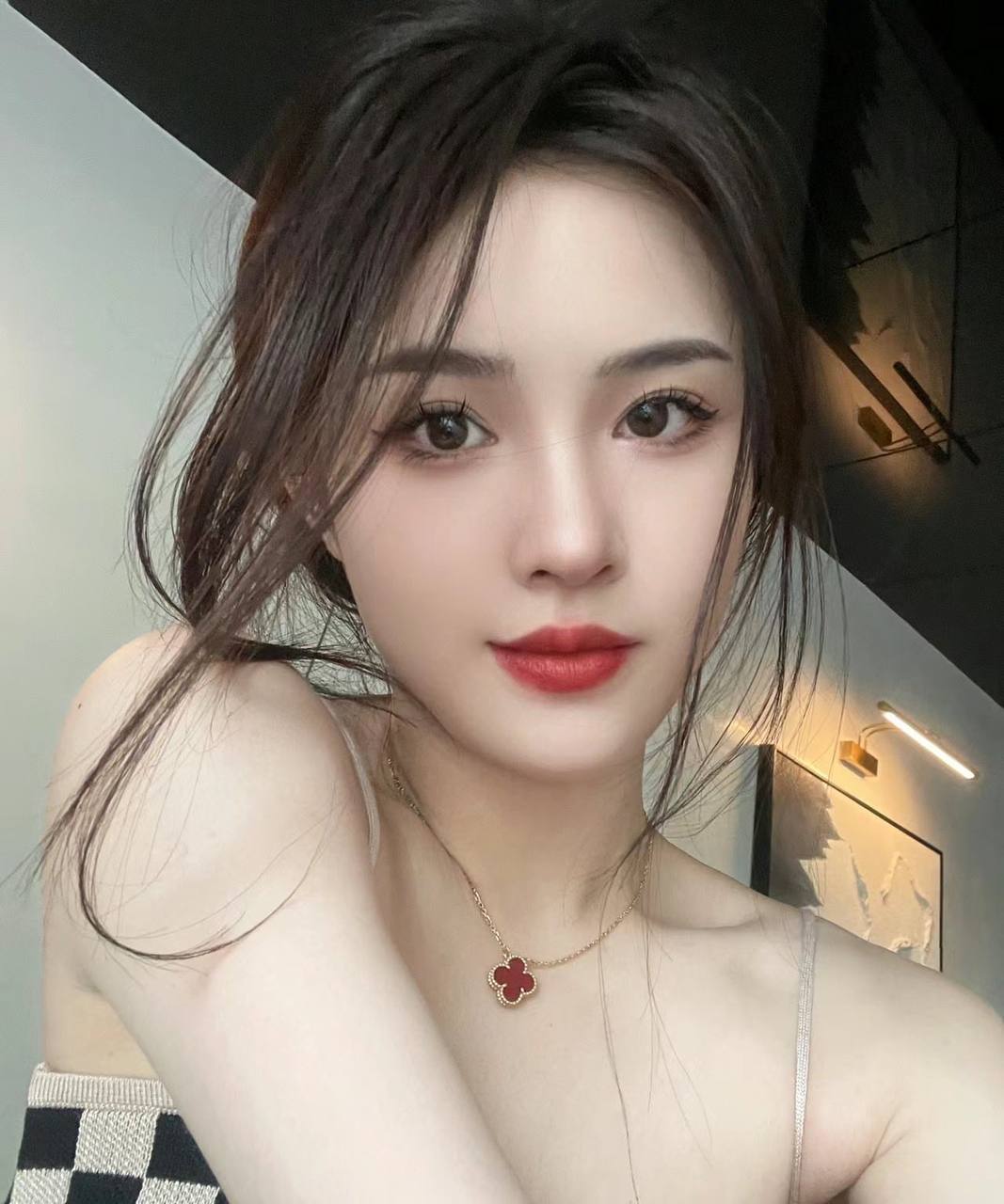 坐标深圳 有喜欢的小哥哥 可以加我私聊