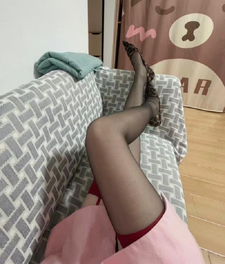 福田极品美腿小小