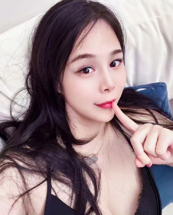 媚狐狸美腿猫老师