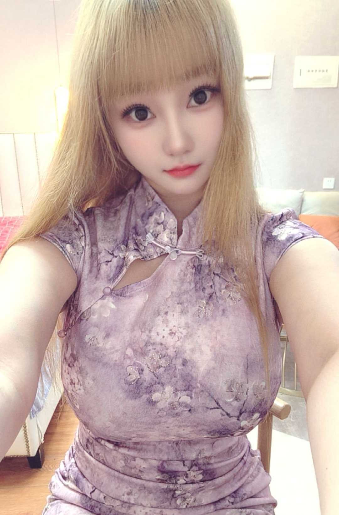 服务很细致，本人比照片还漂亮