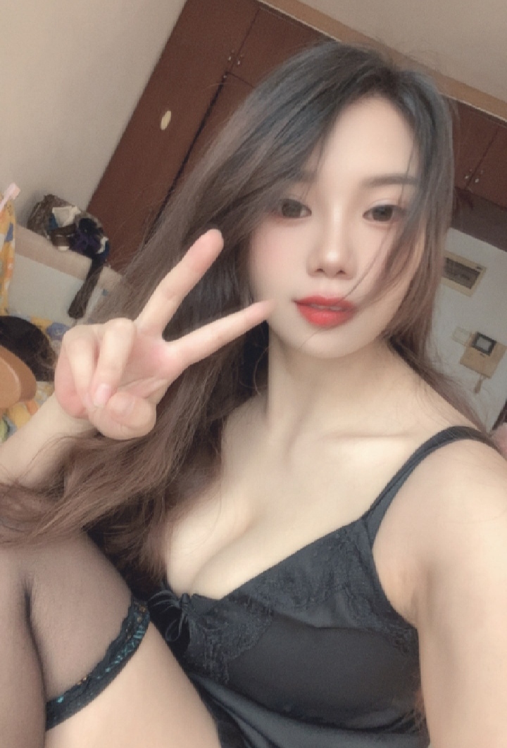 海珠大奶肉臀雪儿