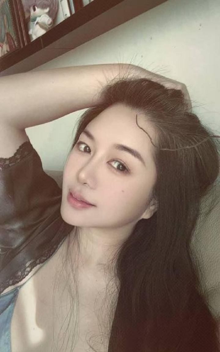 丰满翘臀服务系老师