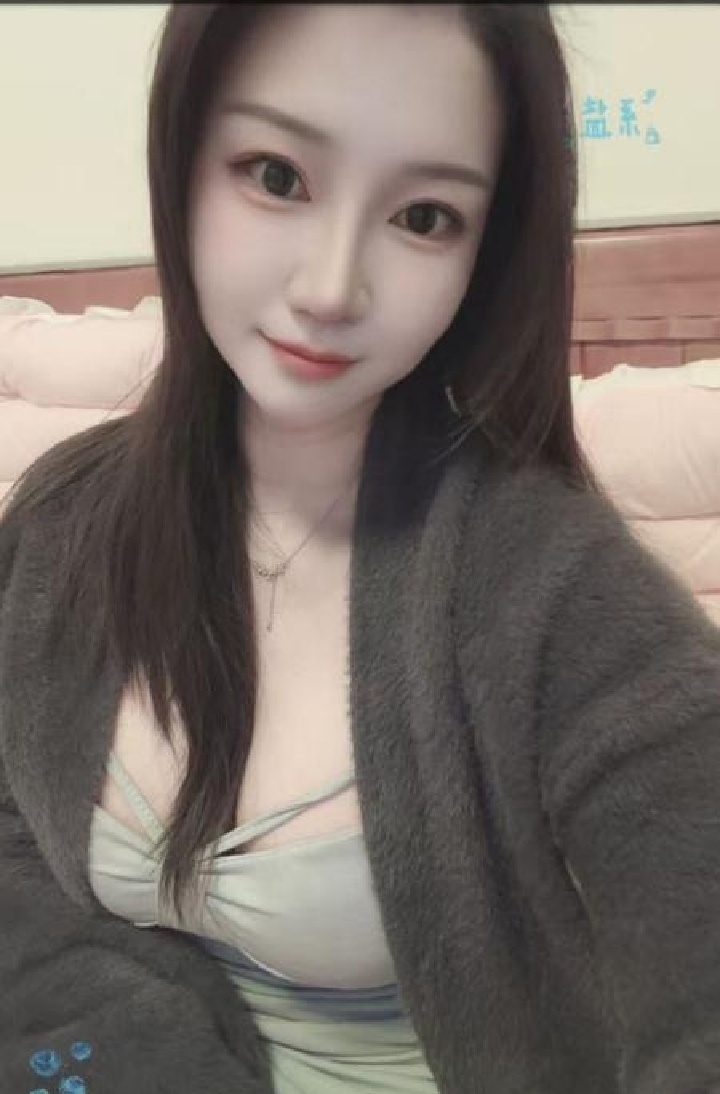 岳麓大白奶御姐