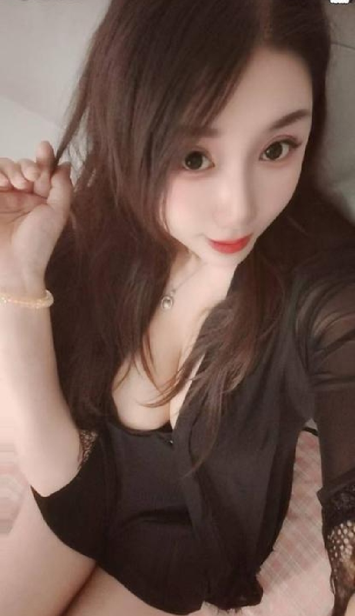 朝阳魅惑大奶妹锦盈