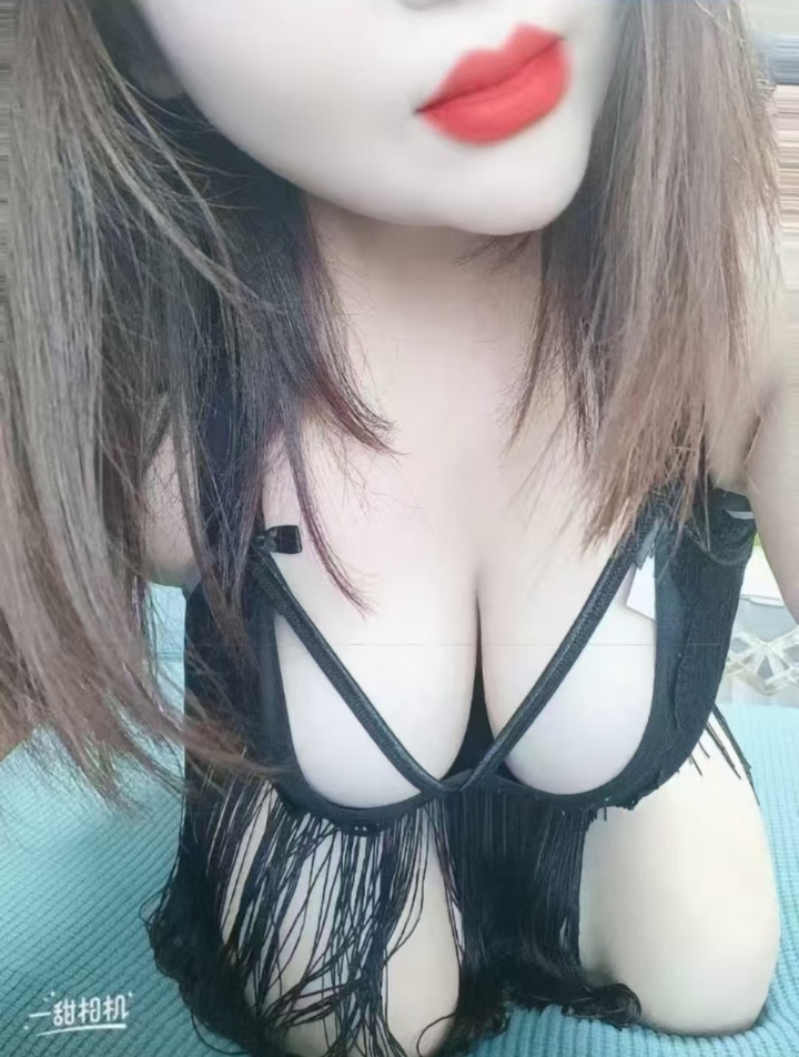 爆乳服务系欲女西柚