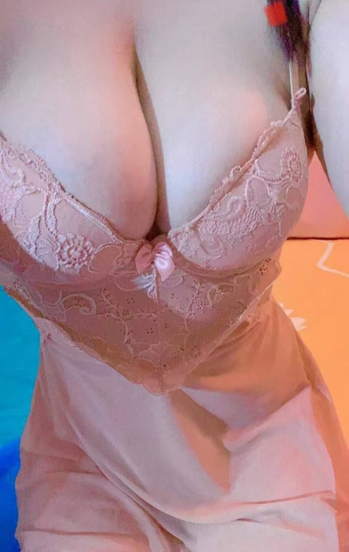 汉kB乳辣妹朵朵