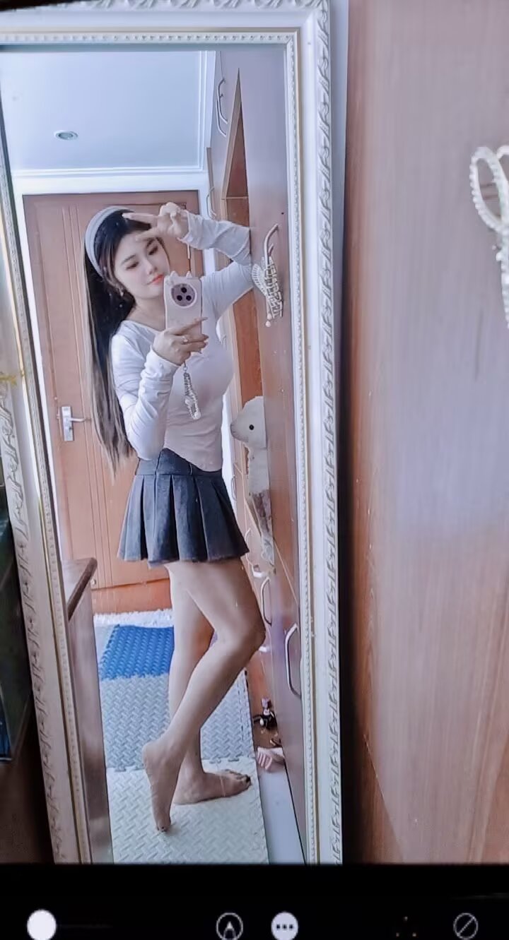 性感姐姐温柔似水让人流连忘返