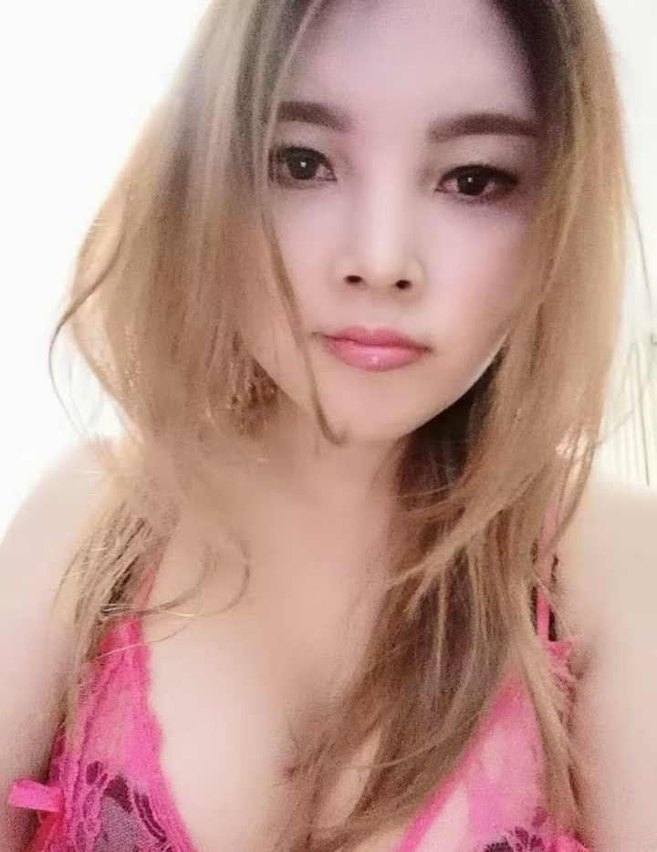 汉阳大白奶辣妹希希