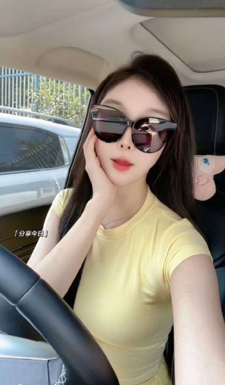 肤白貌美安娜小姐姐