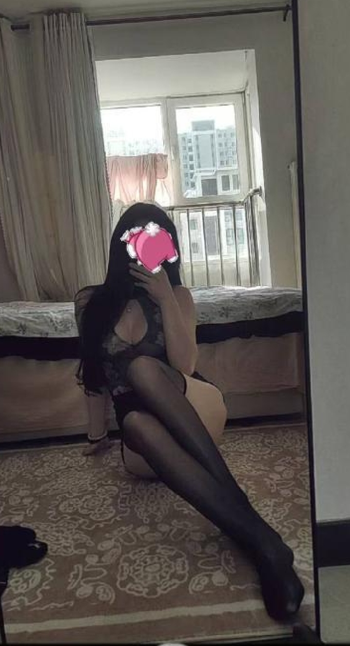 高挑丰满长腿御姐