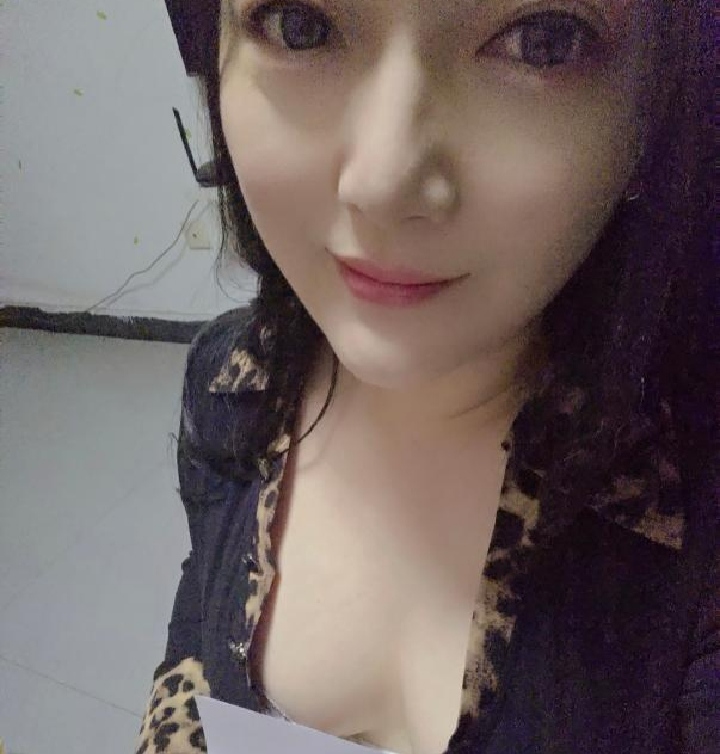 瑶海服务系小姐姐糖糖