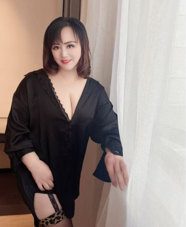 情趣丰满花花老师