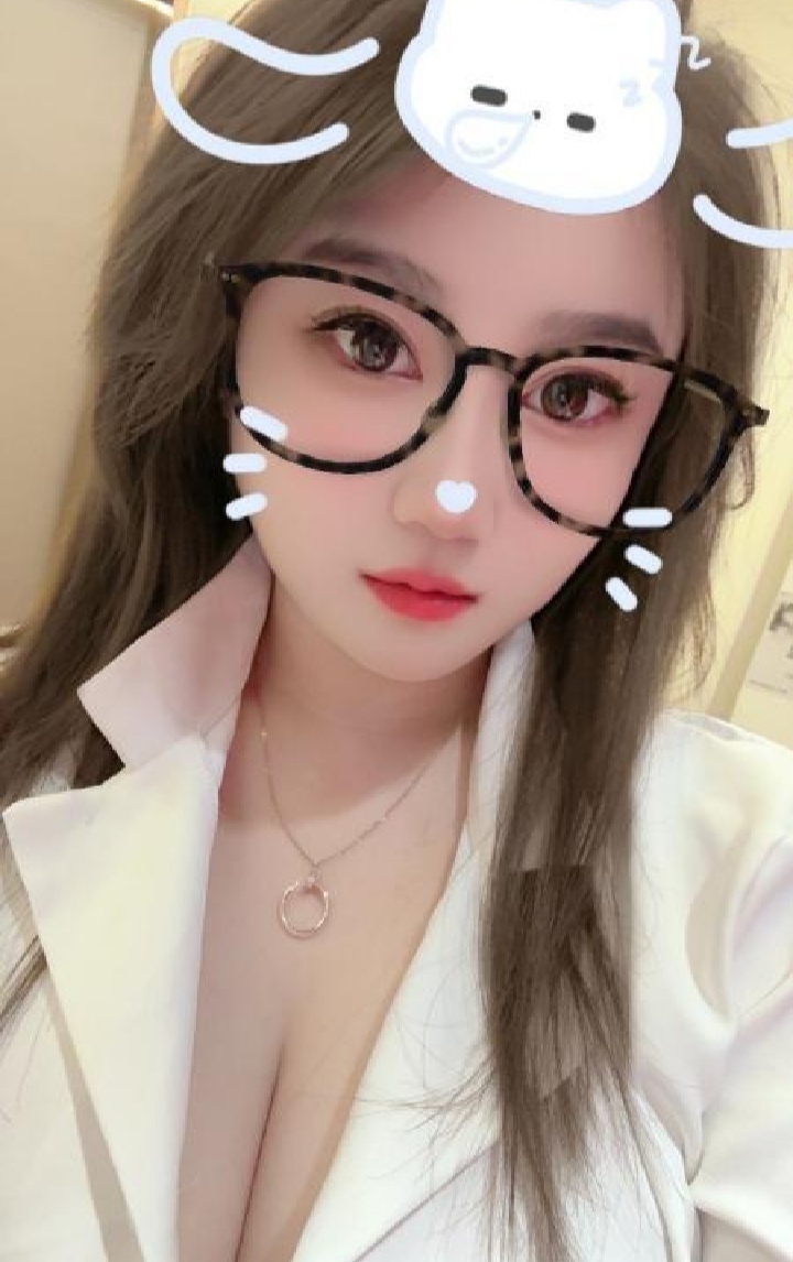 微胖极品情趣美乳知雪