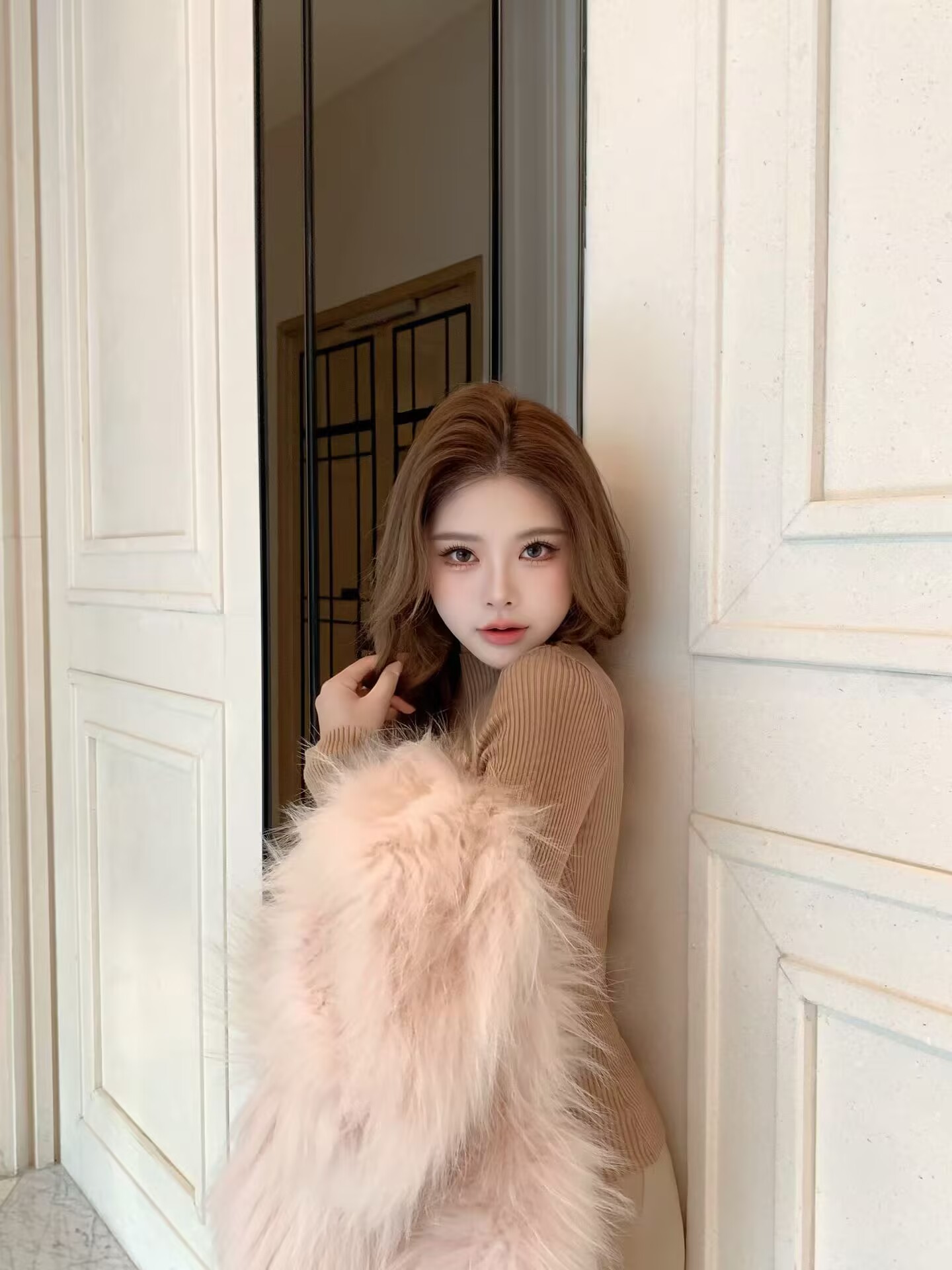 坐标杭州，服装模特，喜欢的加微信私聊