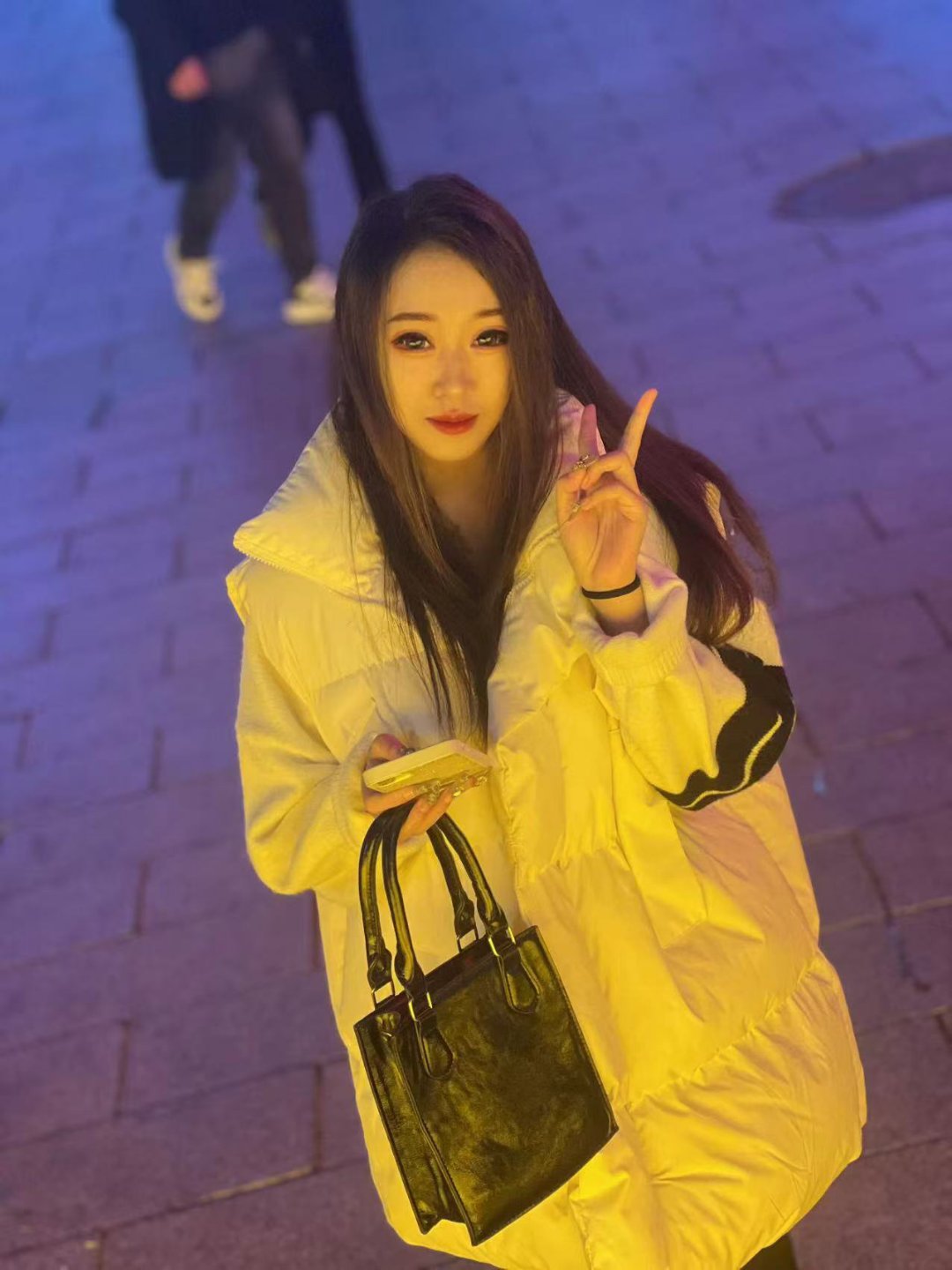 哈尔滨晚晚小姐姐