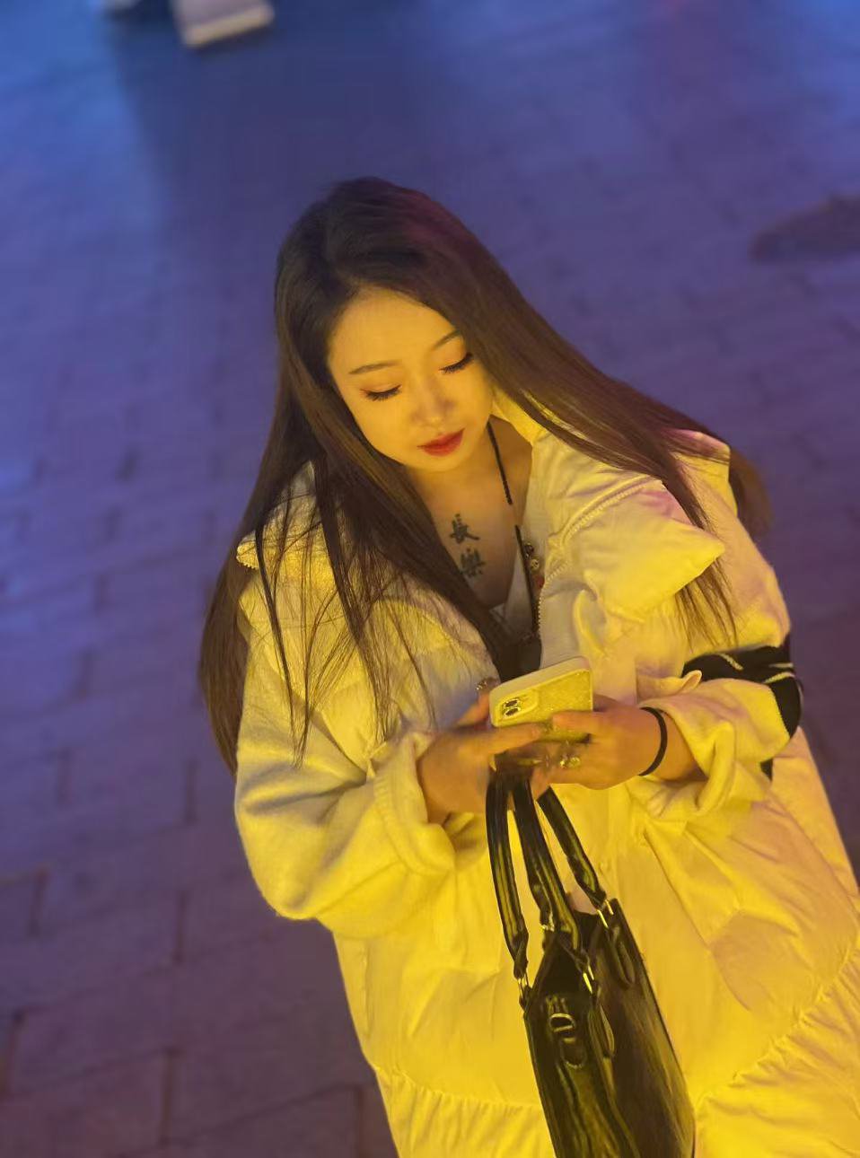 哈尔滨晚晚小姐姐