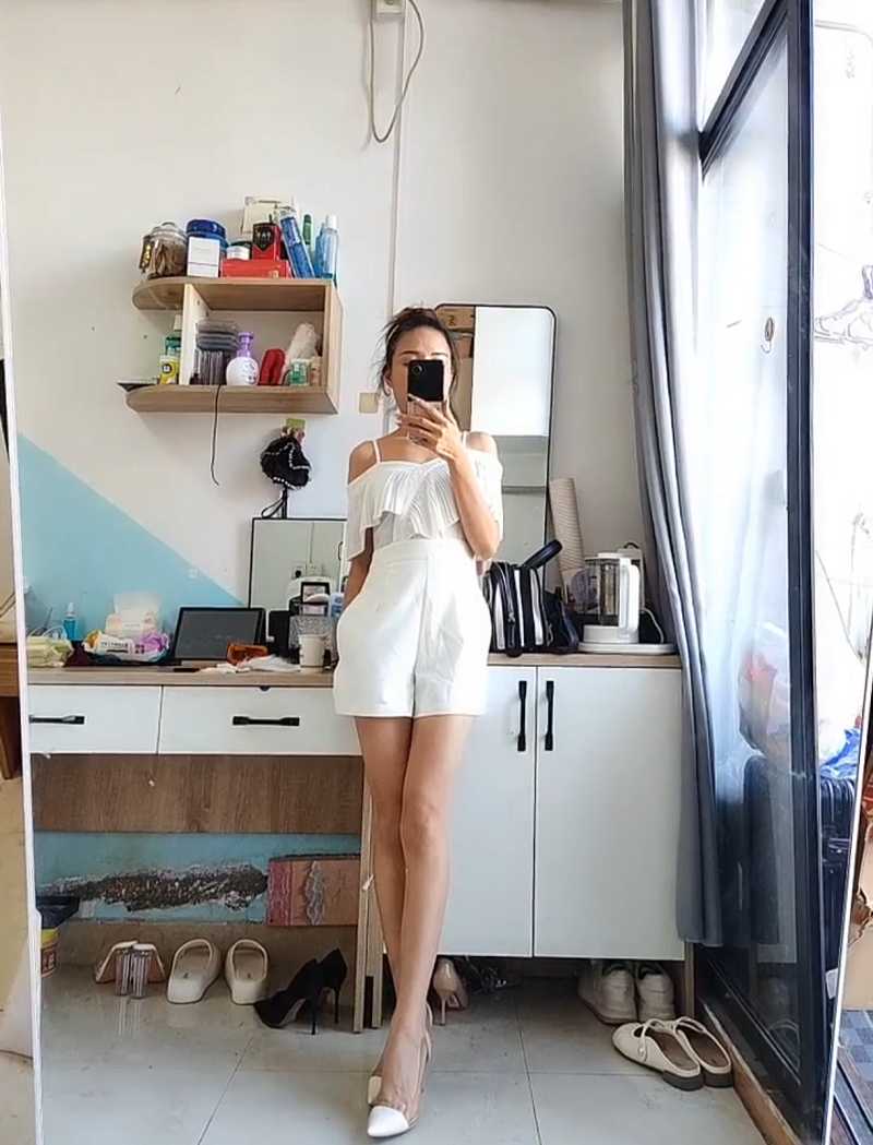 白云小米 黑丝大长腿 GS福务 解锁各种体位