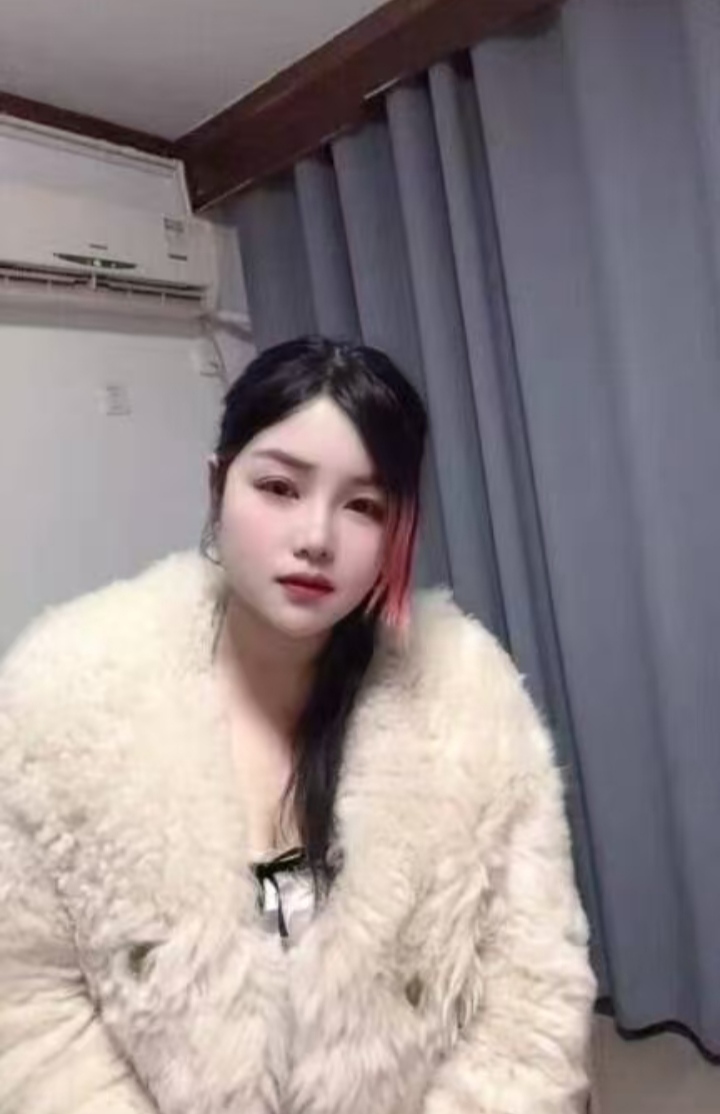 金水丰满欲望小少妇