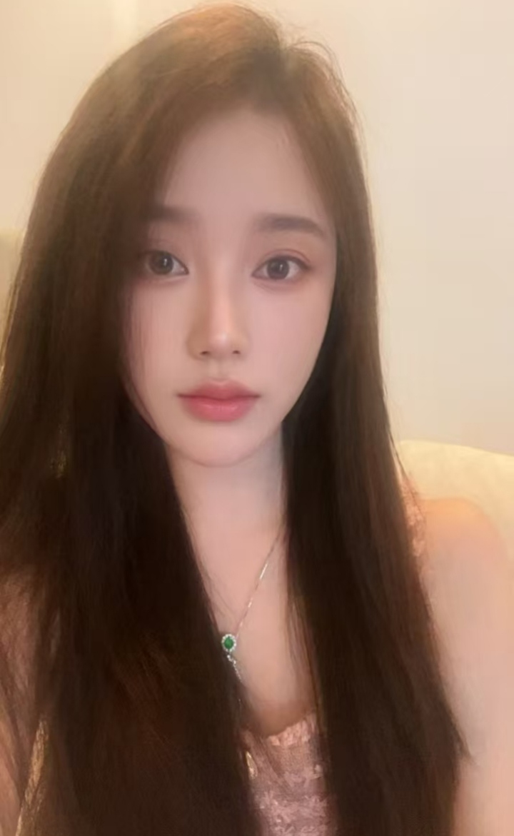 纯欲兼职甜妹笑笑