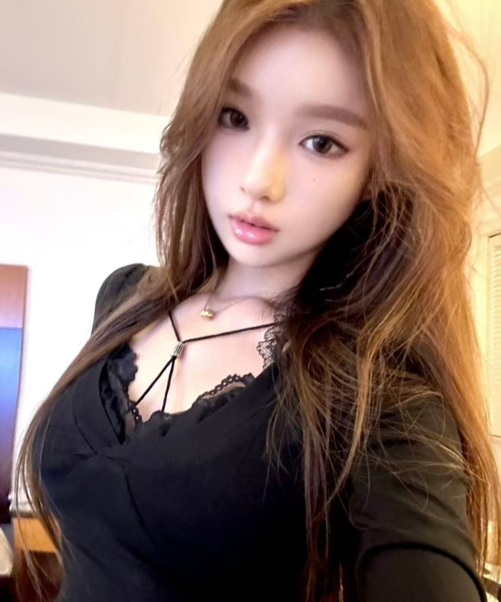 魅惑诱人辣妹小竹