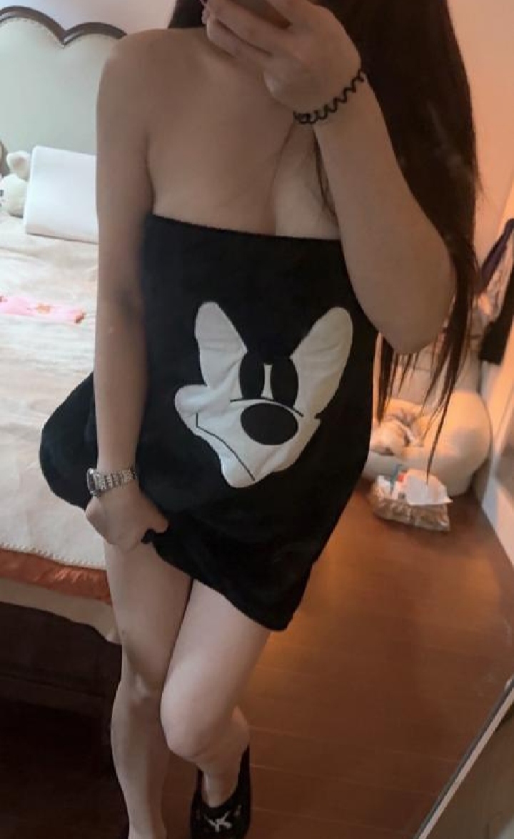 魅惑美乳小辣椒