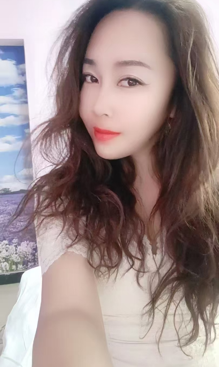 碑林情趣少妇柔情