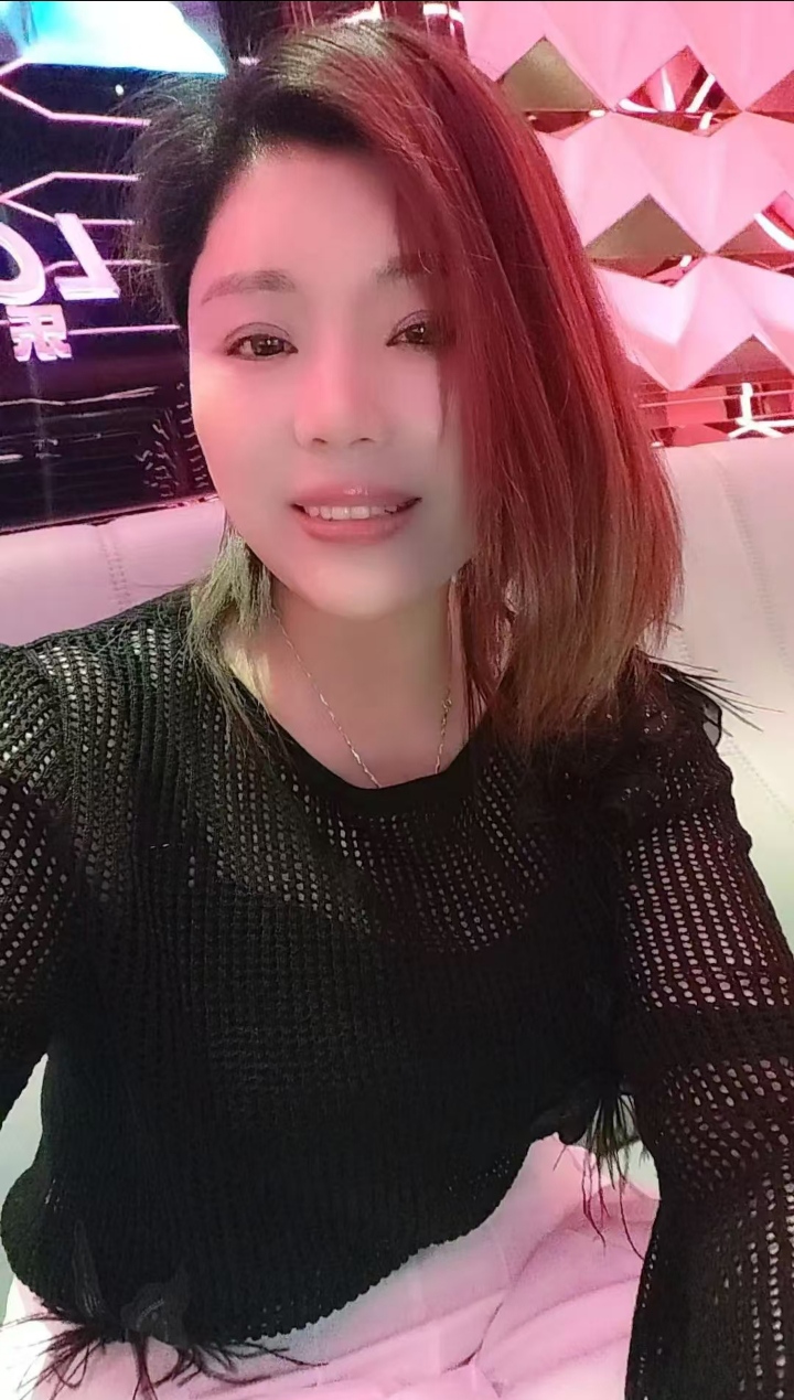 西山韵味小少妇香水