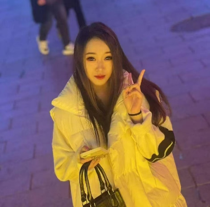 香坊兼职嫩妹晚晚