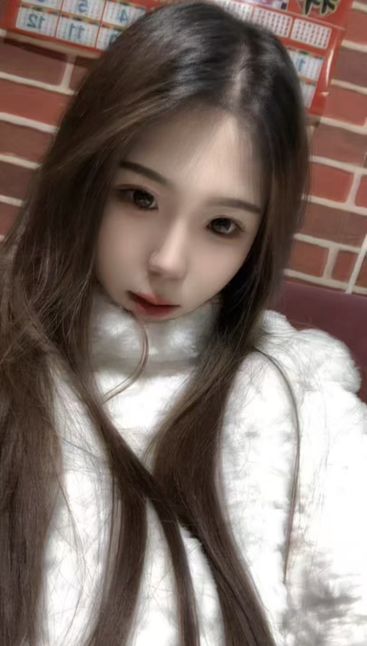 香坊嫩妹小蜜桃