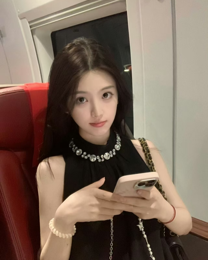 建邺白嫩美妞思思