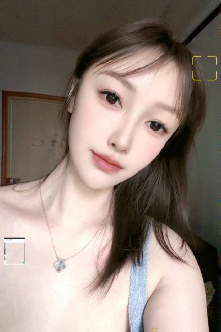 爆乳辣妹勾人茶茶