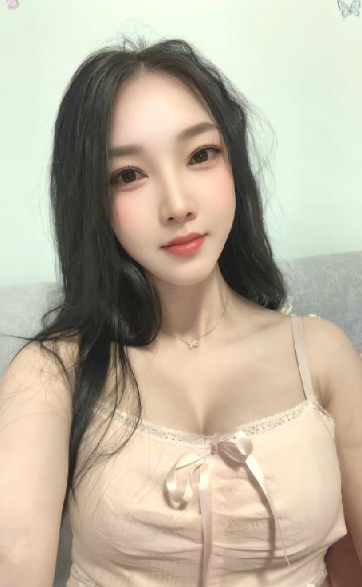 美乳大屁股妖精小溪