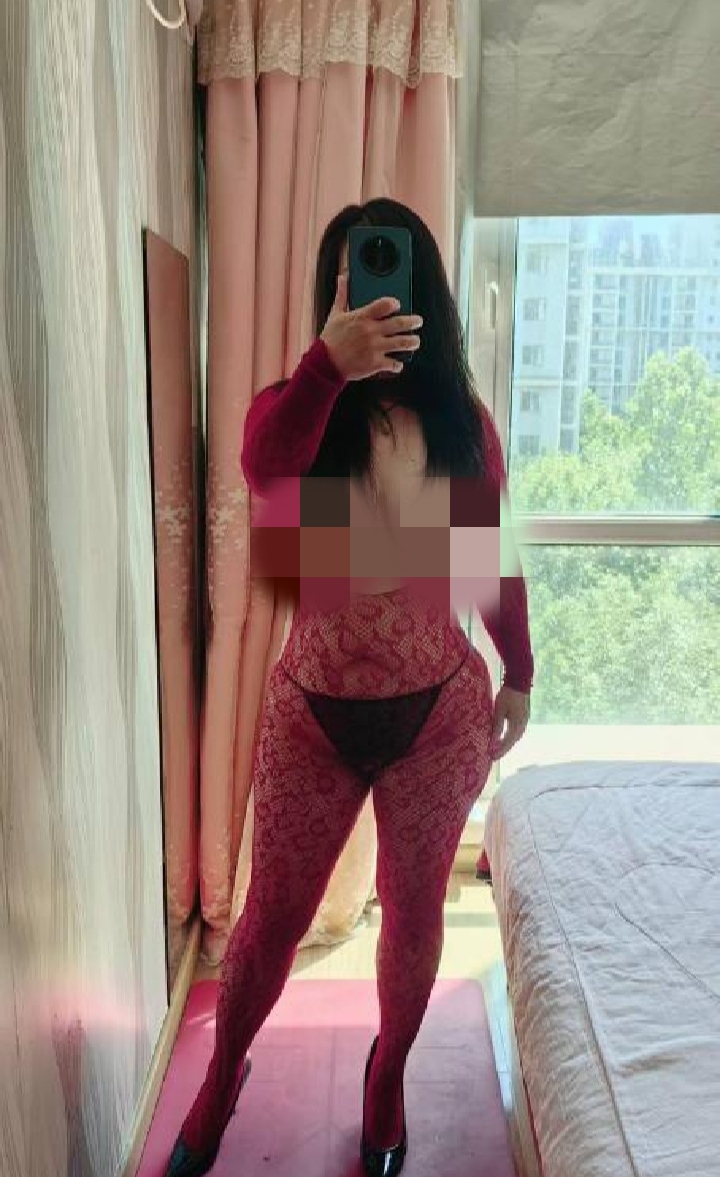 丰乳肥臀欲女少妇