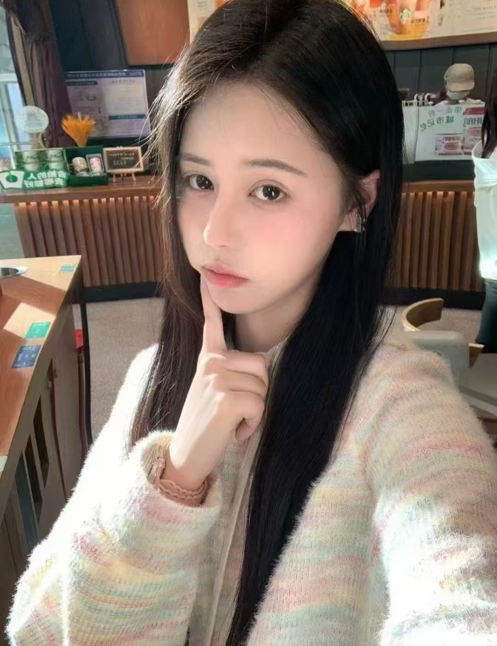 龙华白嫩姐妹花莹莹