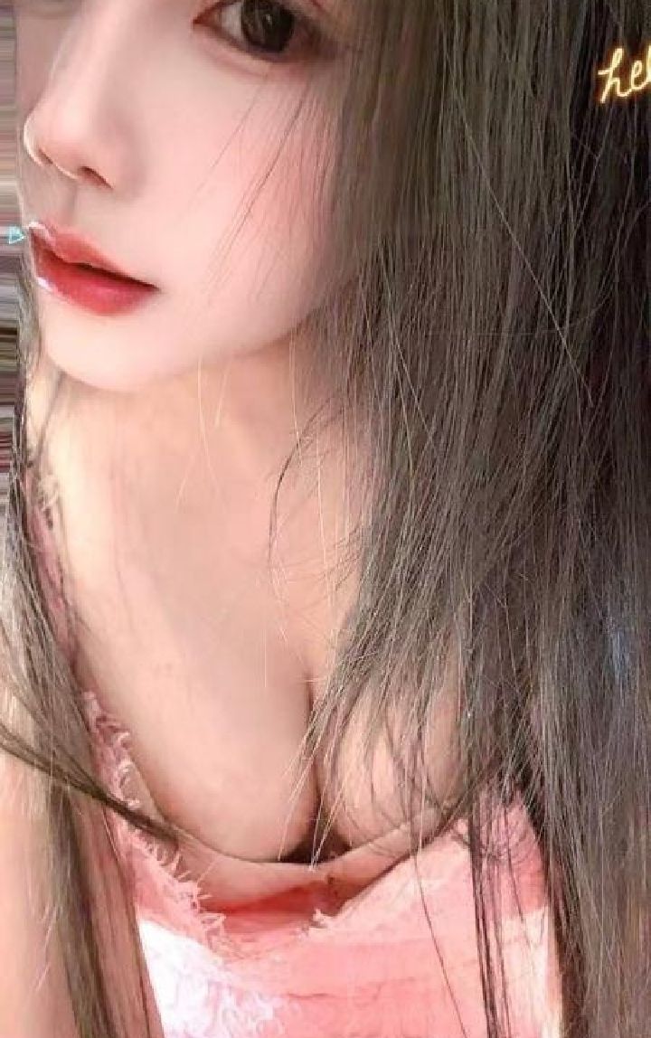 湖里美乳女友火火