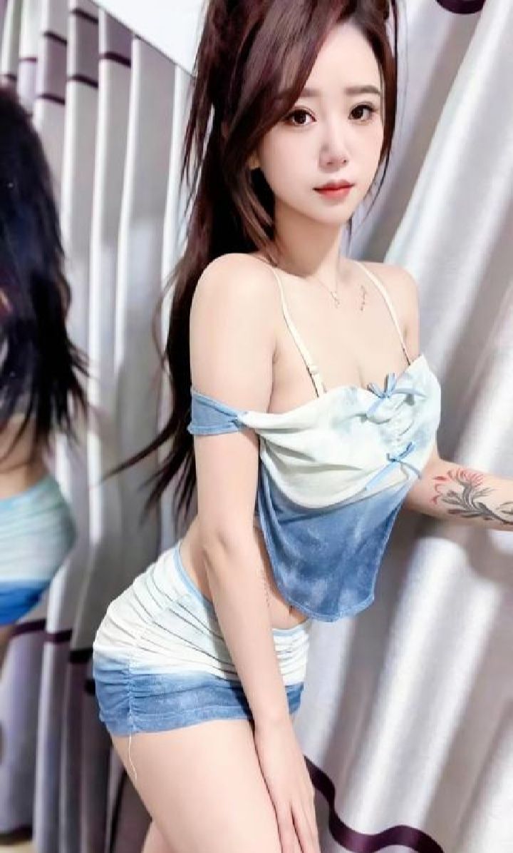 上城制服大奶媚狐狸