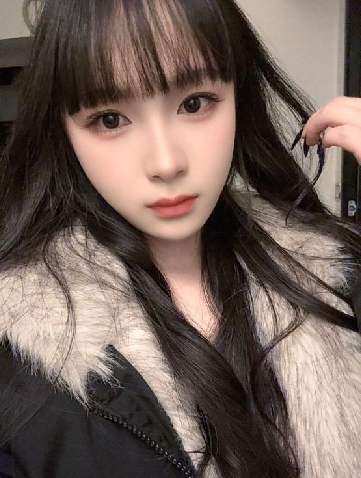 包河白嫩乖巧甜妹