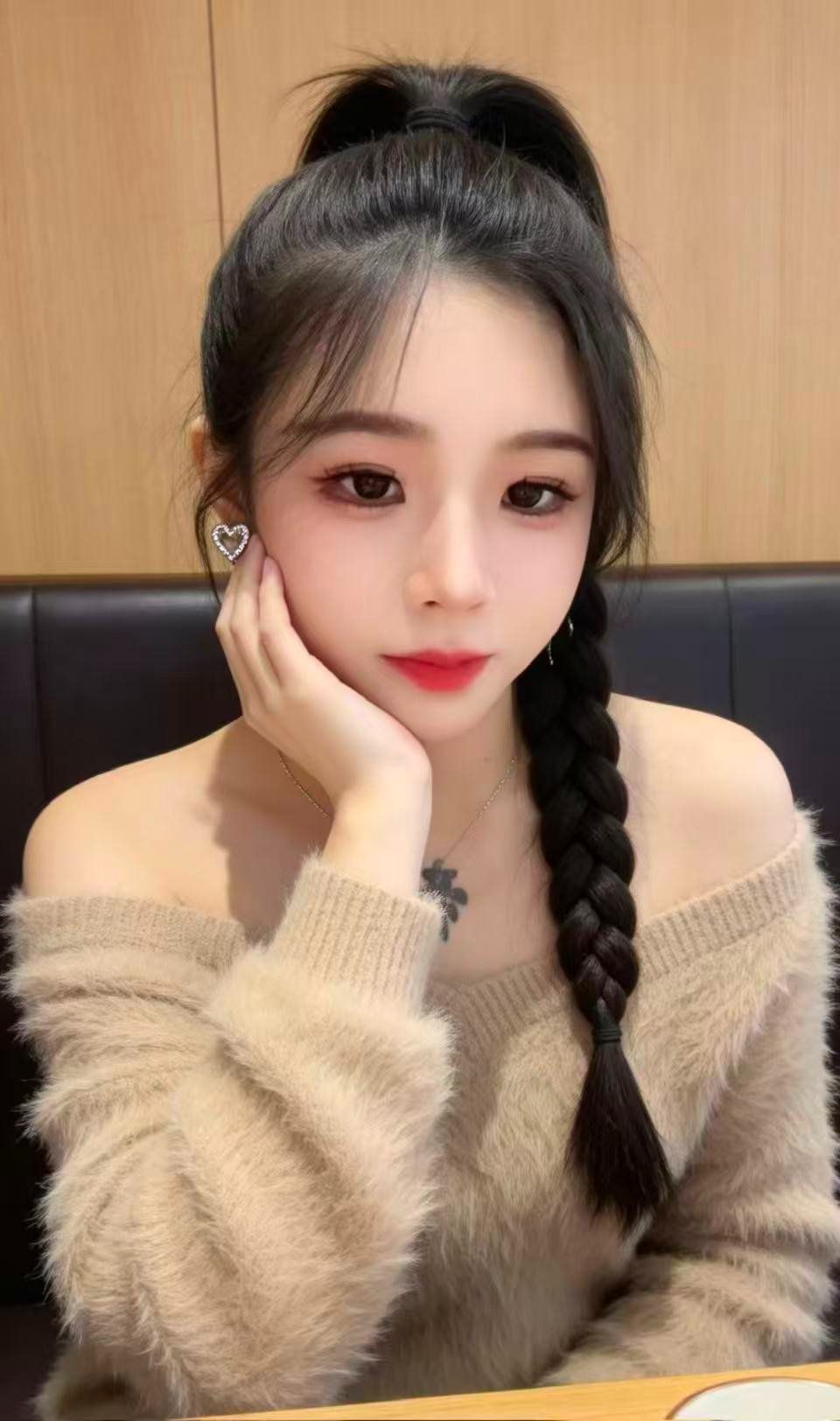 天河06新人甜心  嫩妹初下海 纯欲水润