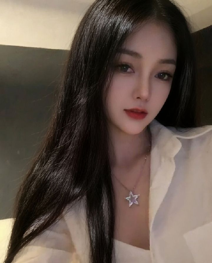 上梅林美乳御姐茜茜