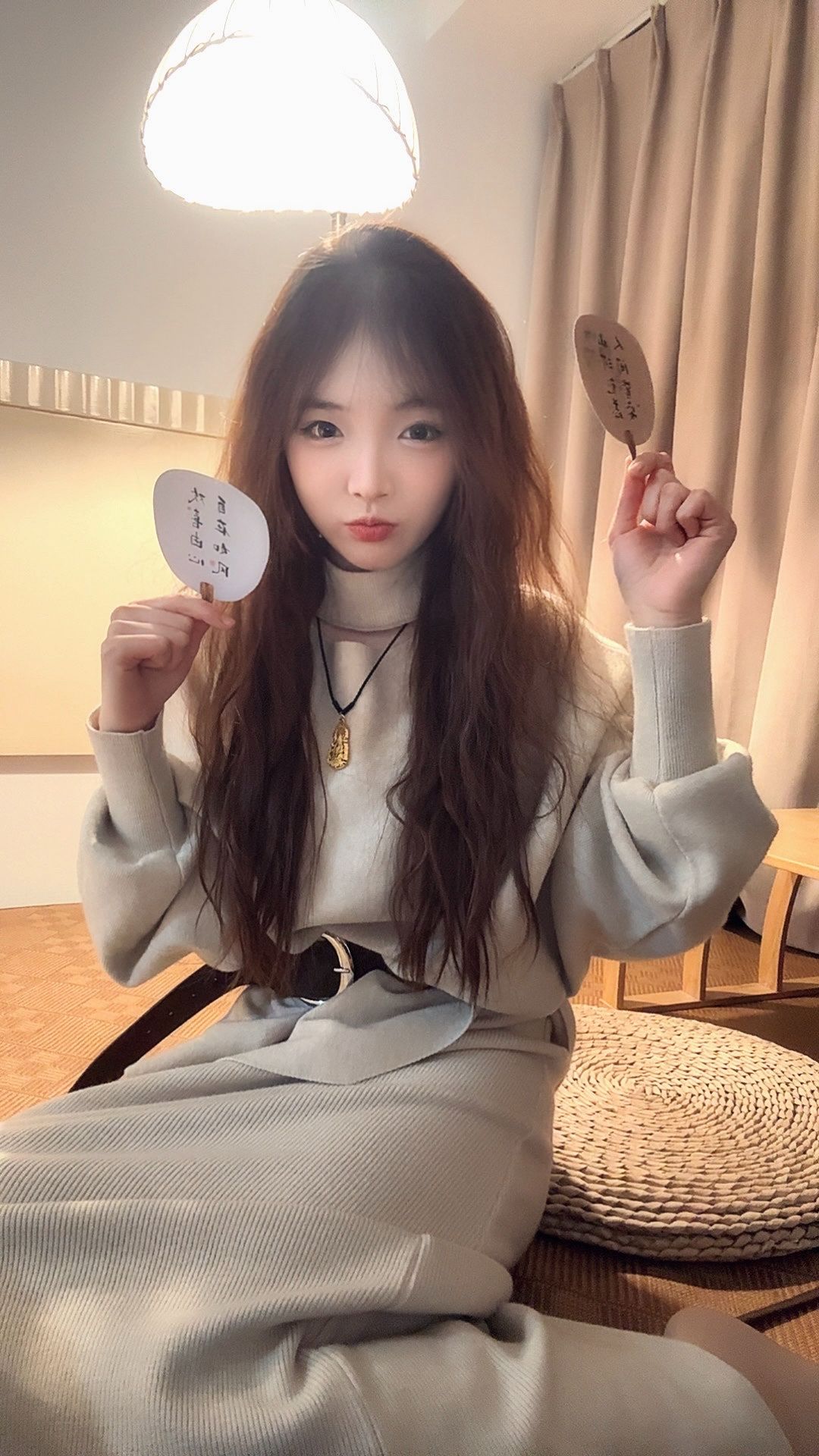 天河三溪18岁依依 白嫩气质小甜妹 配合度高