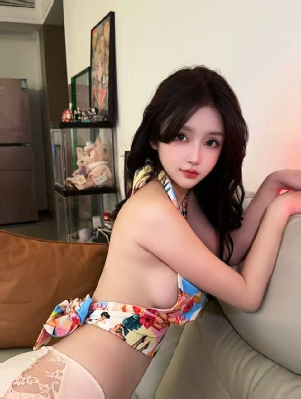 胸大腿白，水多活好还会夹