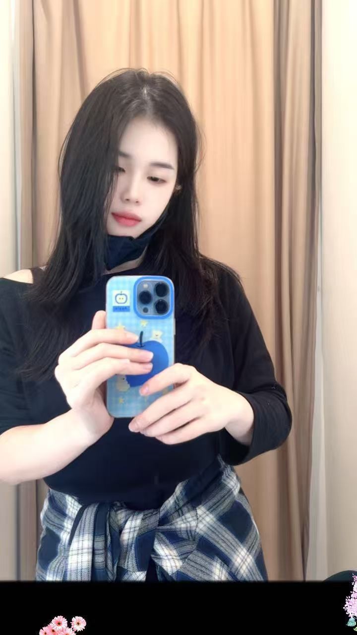 龙华 she~吻云云