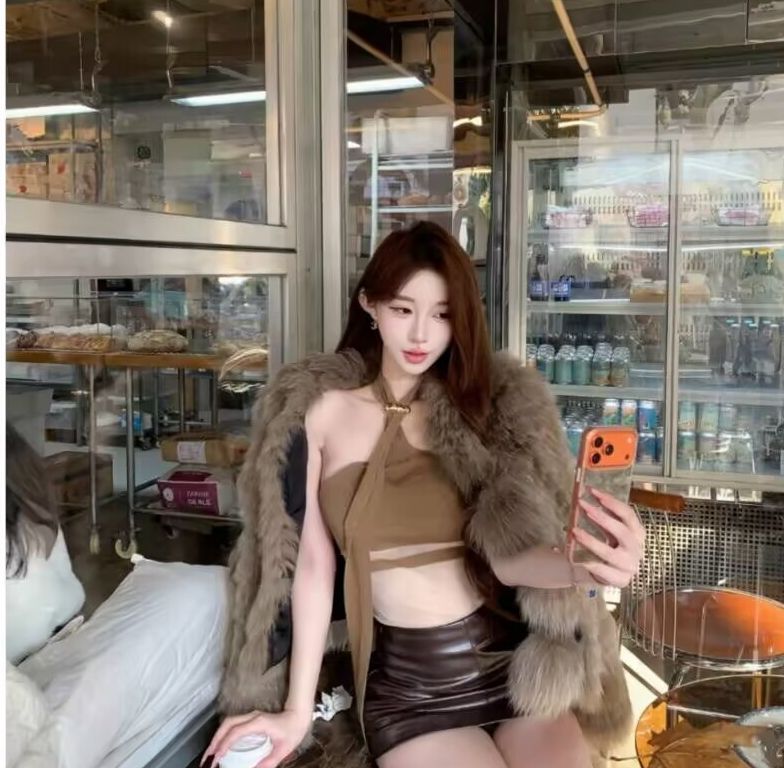 坐标上海，主播兼职，喜欢的加微信私聊我