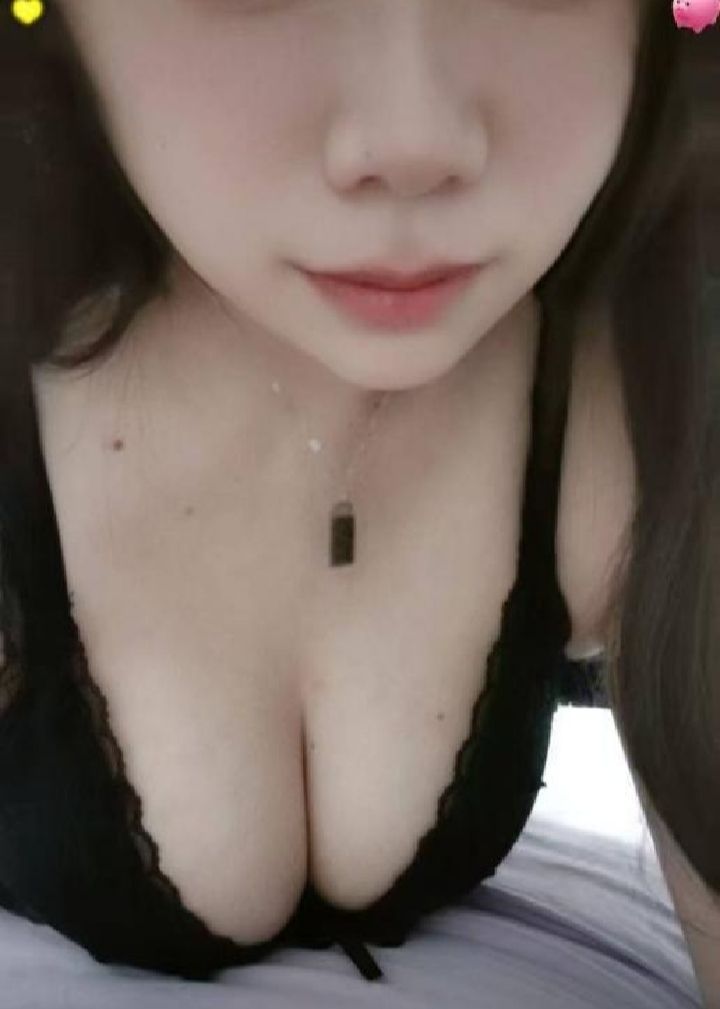 新建大胸辣妹梦梦