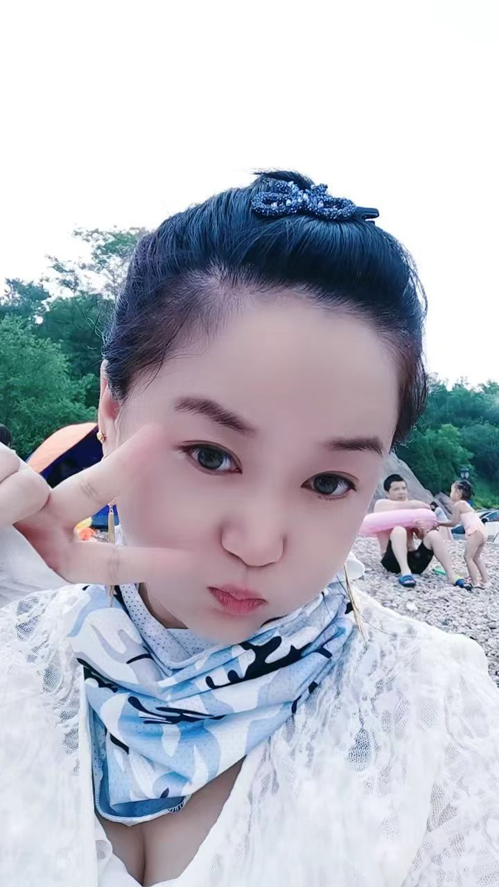 普普通通的少妇感