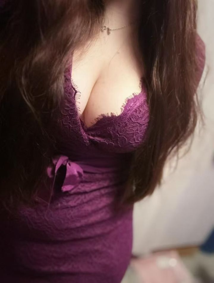 瑶海丰润小姐姐穗穗