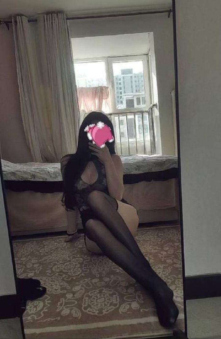 性感热辣颜值御姐