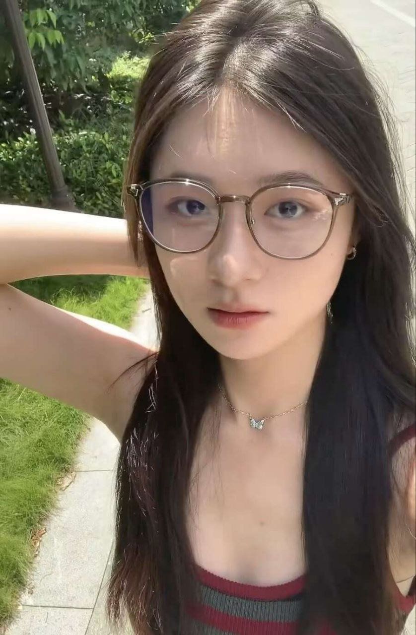 花样多，身材粉嫩的妹妹