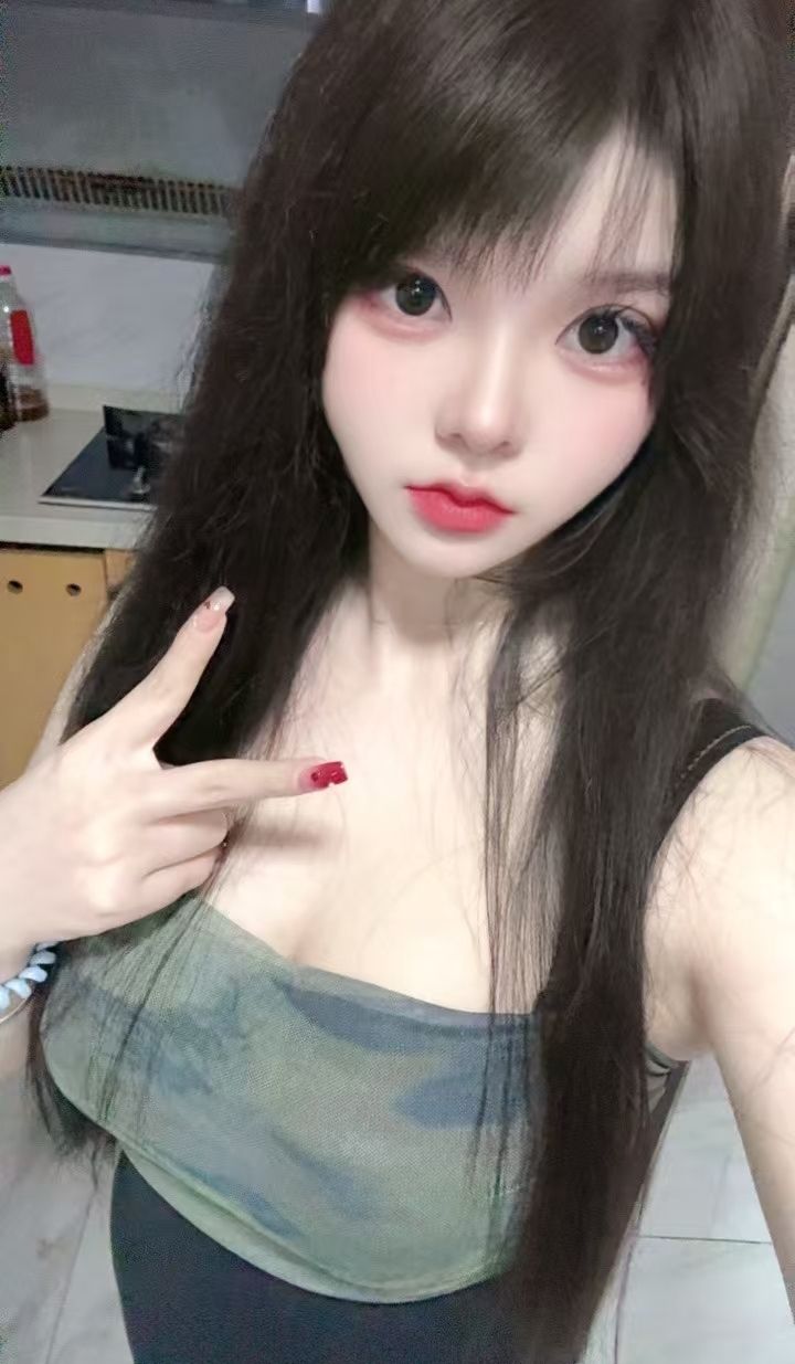 龙岗白嫩辣妹闹闹