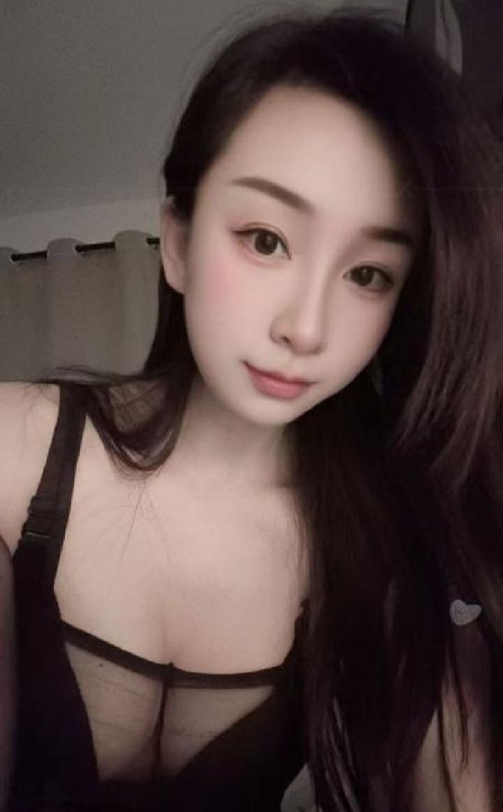 光谷美乳小姐姐颜颜